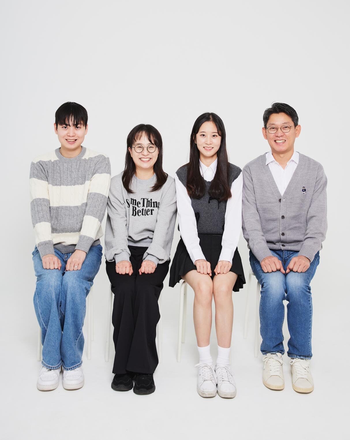 <p style="text-align: center">가족사진</p>